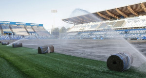 Retour à une pelouse naturelle pour le Mapei Stadium. Une décision à contre-courant.