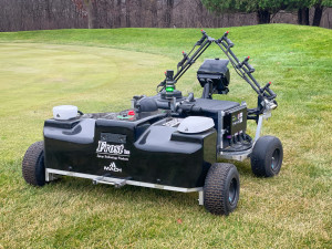 Le pulvérisateur autonome ASTRO de Frost Inc.