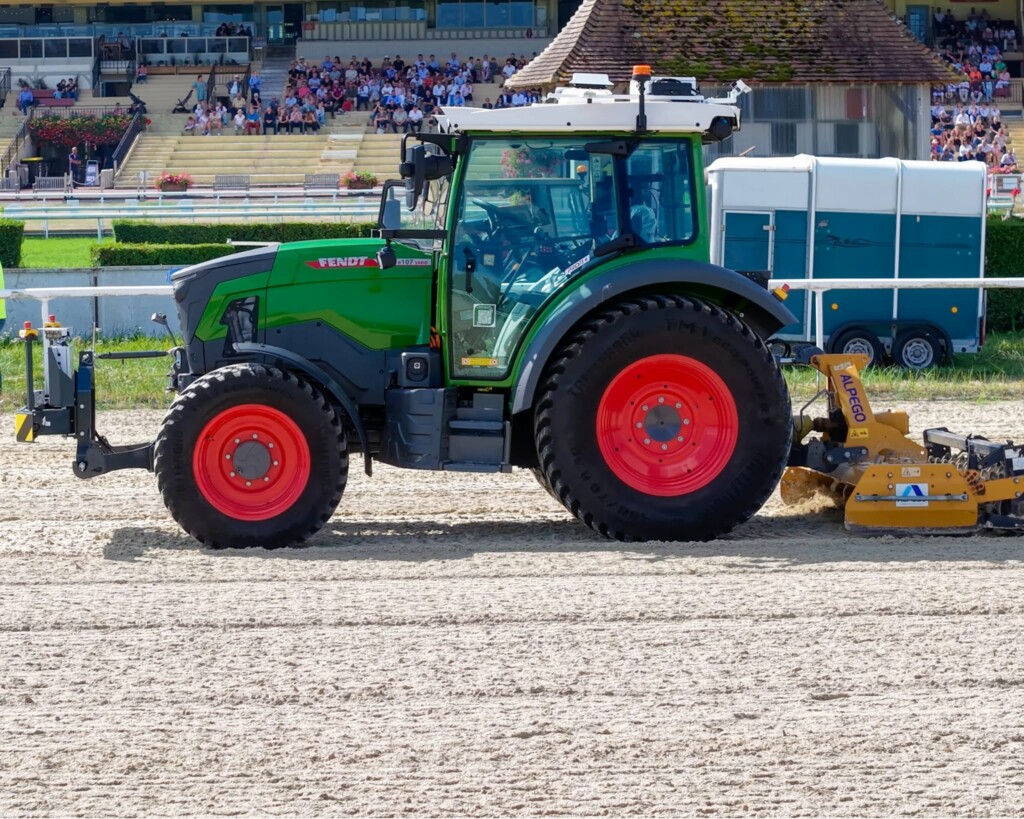 Kit iQuus sur Fendt e107 Vario à l'hippodrome de Deauville