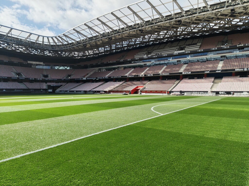 Pelouse Allianz Riviera OGC Nice